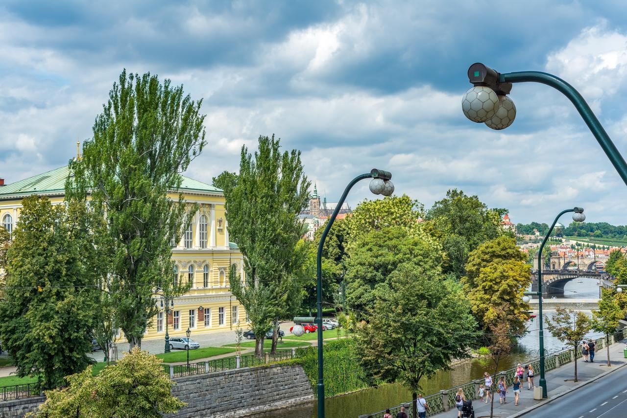 Riverside With A Balcony Prag